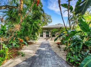 1108 60th St S, Gulfport, FL 33707