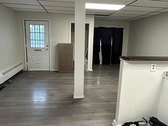 2nd image of 950 Saint Paul St