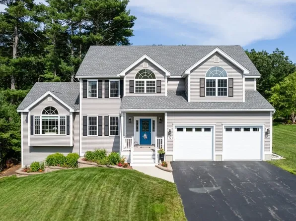 18 Mockingbird Hill Rd, Groton, MA 01450