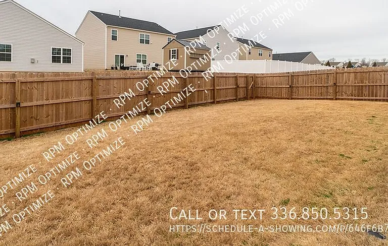 3127 Middle Creek Ln — Photo 33