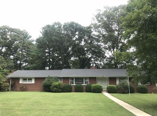 410 Westwood Dr, Tullahoma, TN 37388