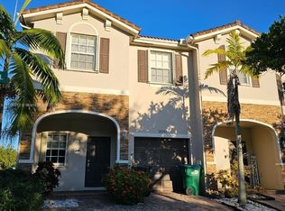 22377 SW 89th Pl, Cutler Bay, FL 33190