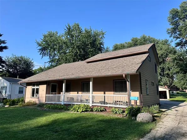 3211 56th St, Des Moines, IA 50310