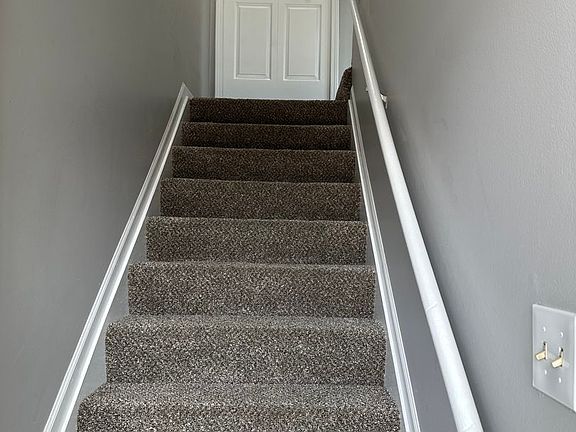 3rd image of 15876 Orchard Ln