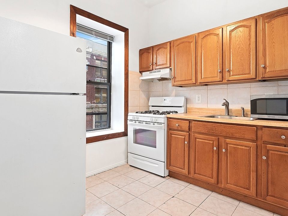 2nd image of 765 De Kalb Ave #2A
