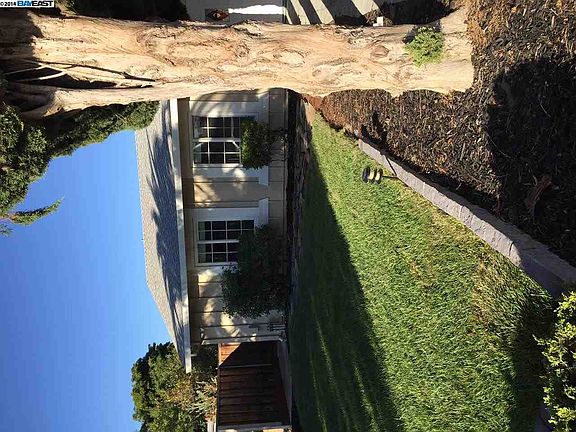 2nd image of 3104 Polk Ct