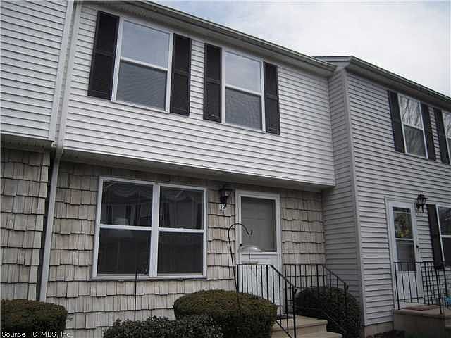 1st image of 12 Holly Ln
