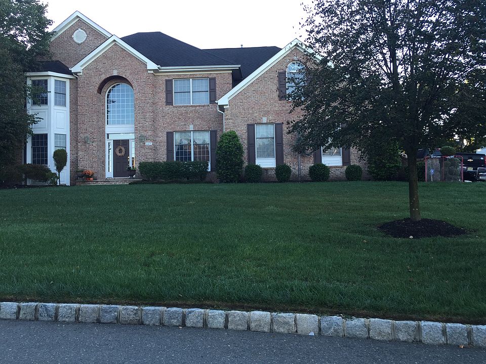 1st image of 429 Brentwood Ave
