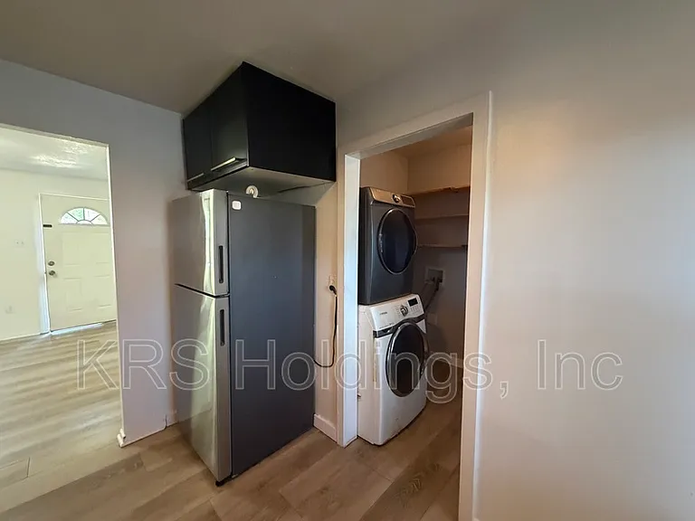 903 Freedom Ave — Photo 11