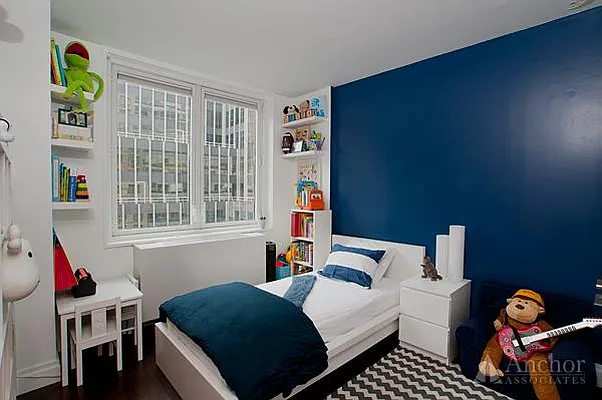 Sold by Anchor Associates | media 18