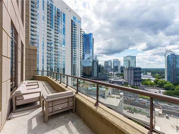 3rd image of 3376 Peachtree Rd NE #32A