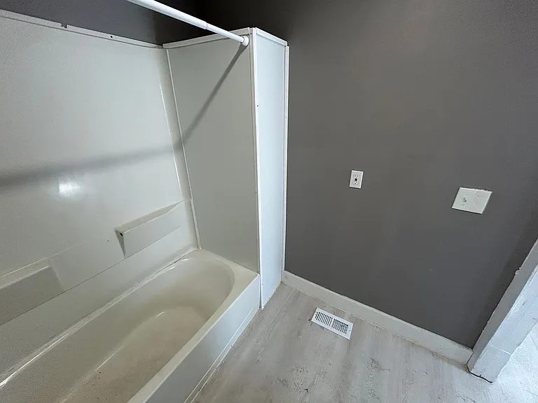 6818 Morgan Ave — Photo 15