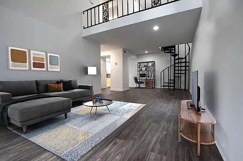 Villas of East Cobb Photo 1