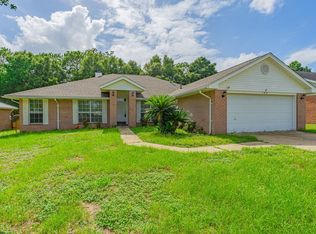 143 Steeplechase Dr, Crestview, FL 32539
