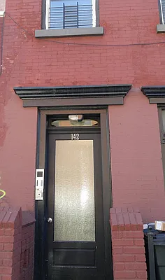 Rented by Sterling Holdings | media 38