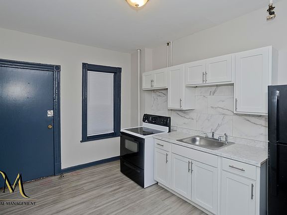 2nd image of 201 Dickinson St APT 2