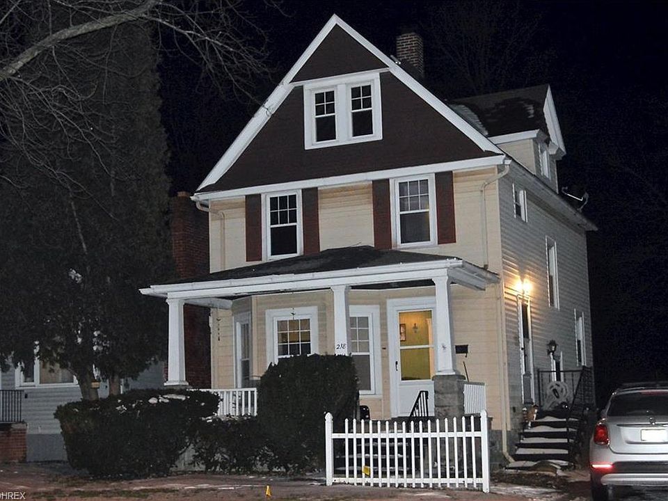 1st image of 218 Olive St