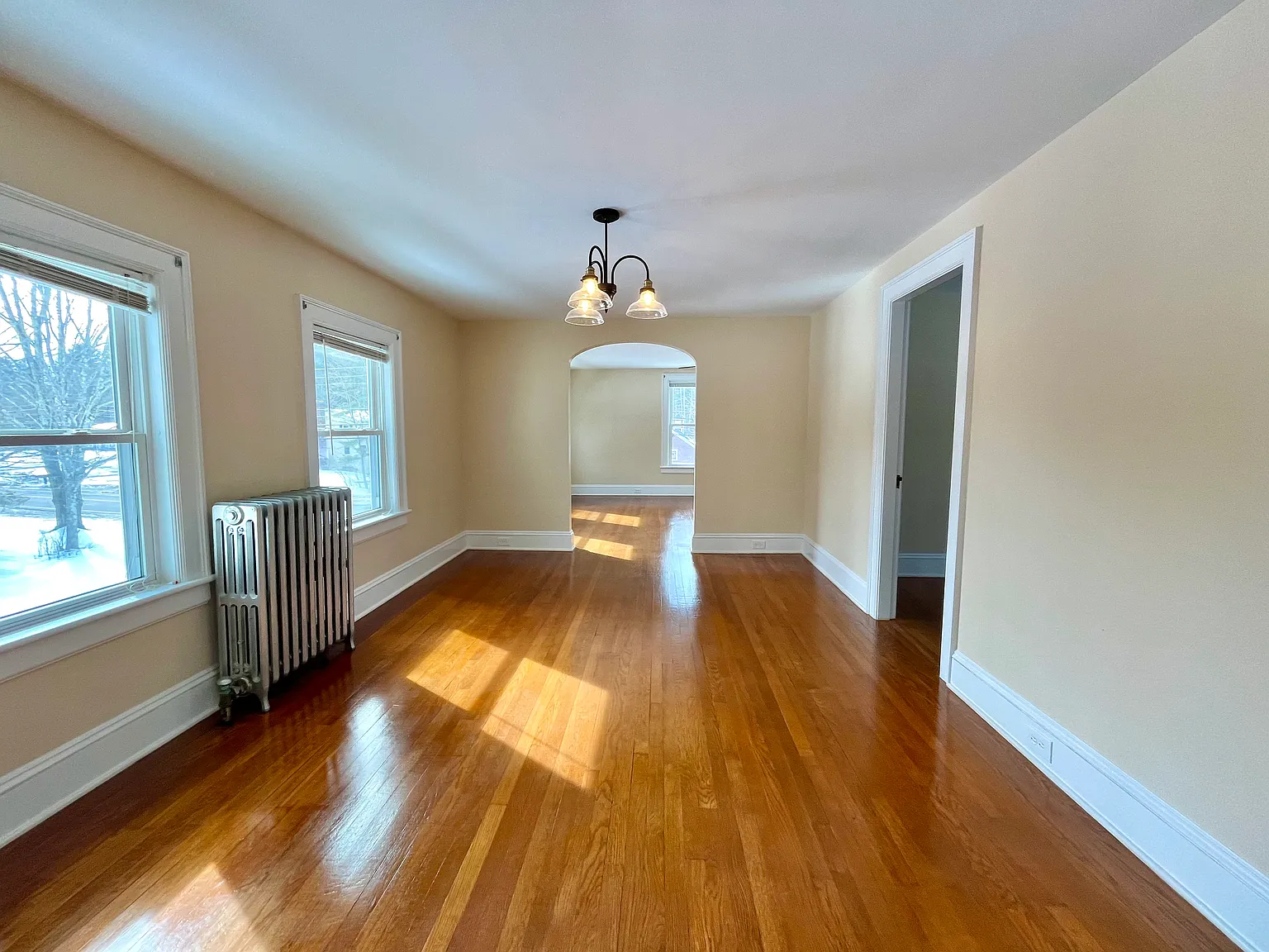2 bed, 1189 sqft, $2,100 — Photo 4