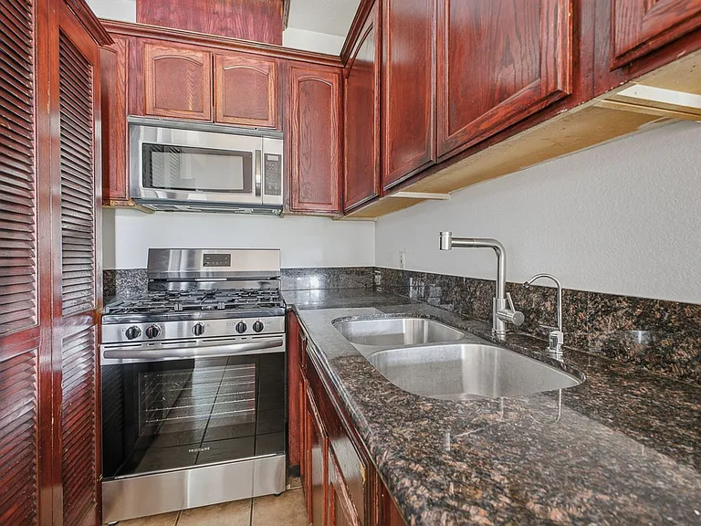 6140 Monterey Rd #408 — Photo 7