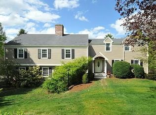 12 Candlewood Dr, Topsfield, MA 01983