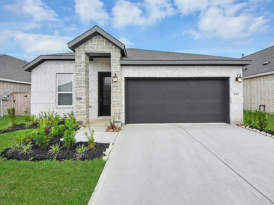 31502 San Floro Dr