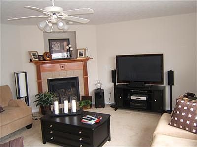 2nd image of 1013 Windpointe Way