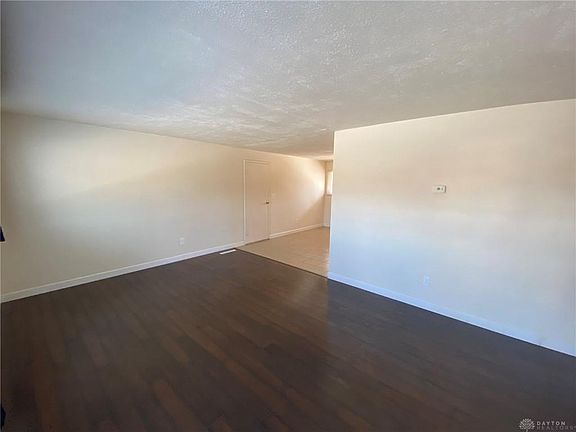 2nd image of 4840 Neptune Ln