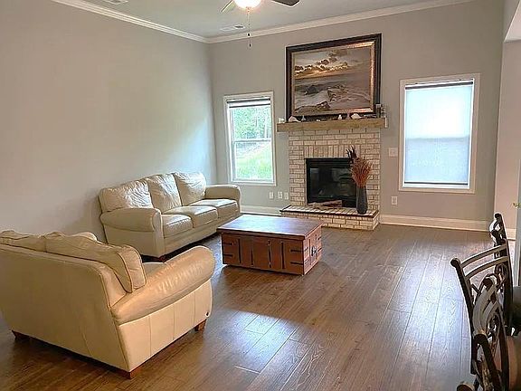 2nd image of 6292 Gaines Ferry Rd