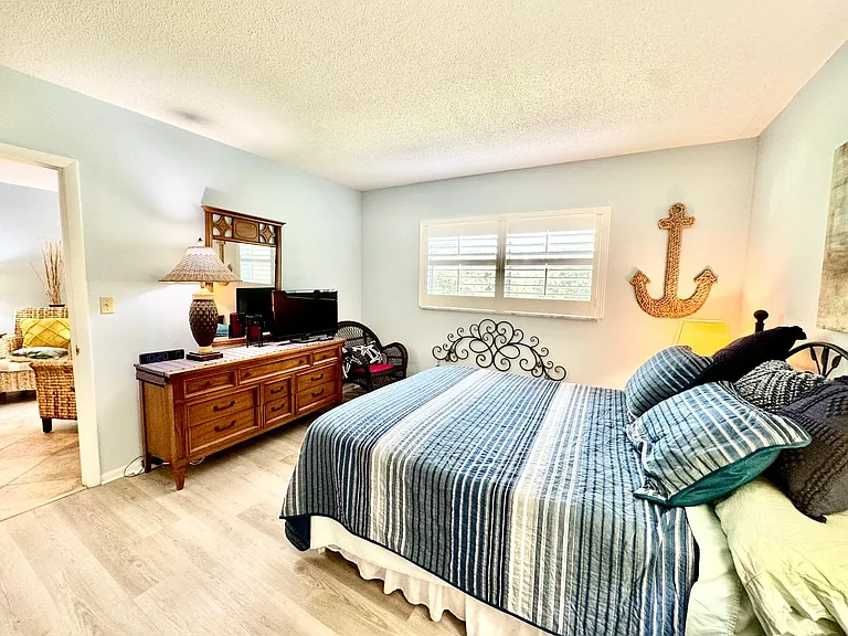 1100 Ponce De Leon Cir #E306 — Photo 17