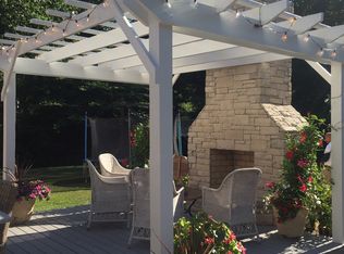 612 2nd St NE, Hickory, NC 28601