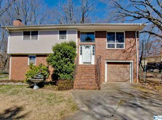 6200 Dakota Cir NW, Huntsville, AL 35810