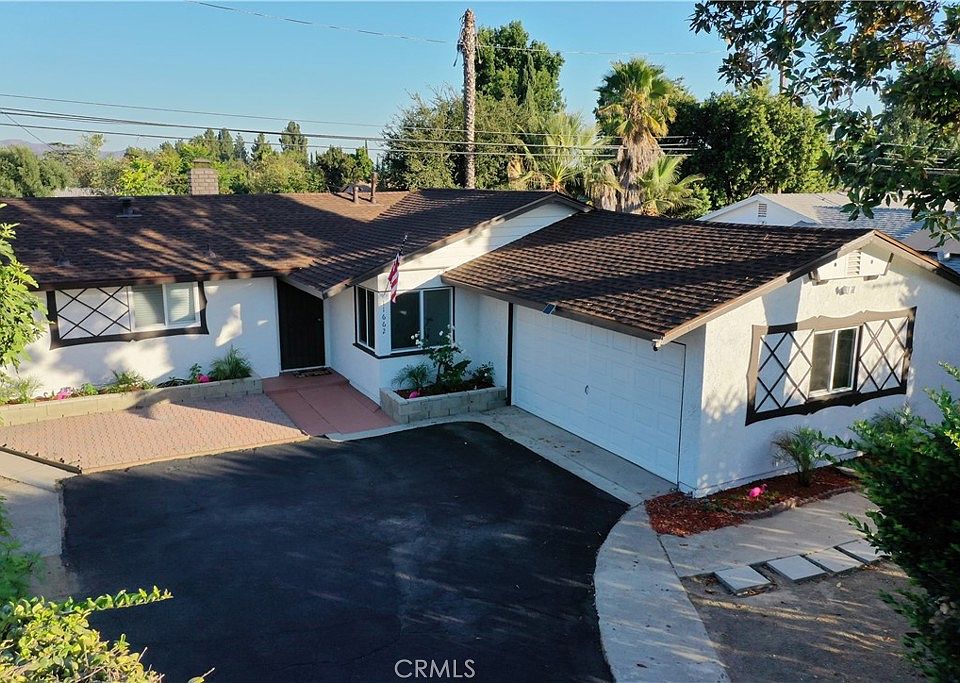 1st image of 11662 Glamis St