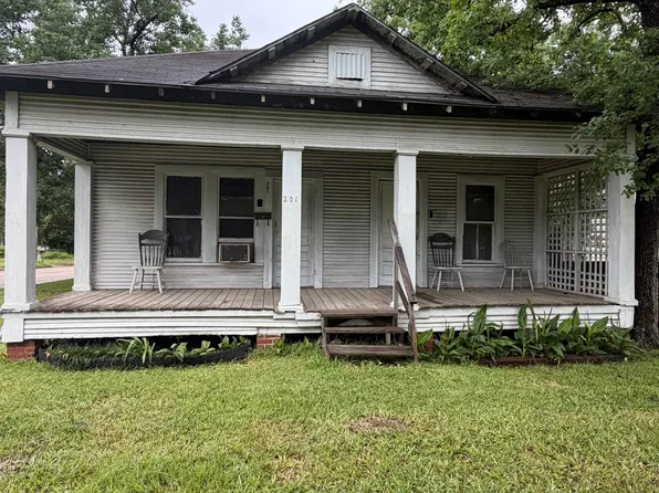 210 S Texas St, Deridder, LA 70634