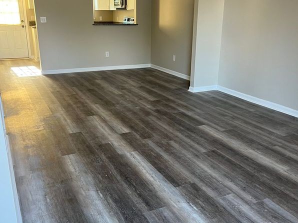 2220 Oakwood Ln APT B-4