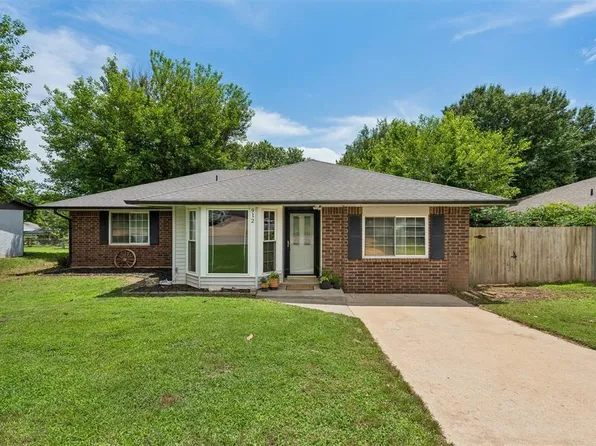912 Mockingbird Ln, Purcell, OK 73080