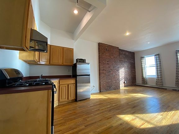 3rd image of 578 Broadway #4B