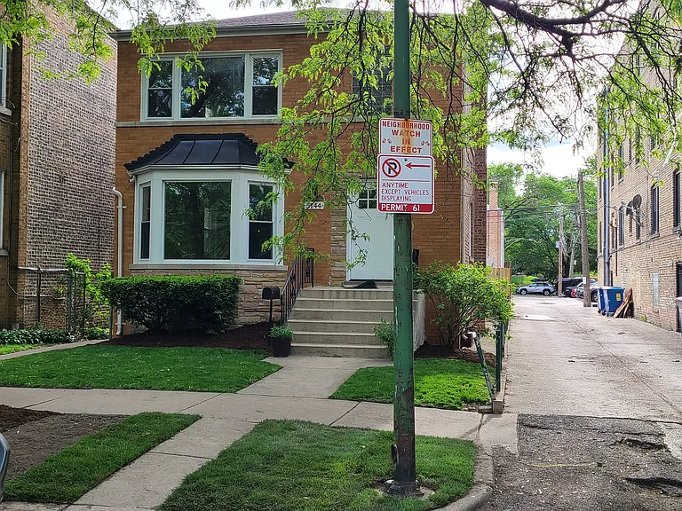 5144 N Avers Ave #1 — Photo 3