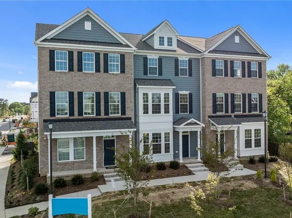 14 Freeman Dr, Hampton, VA 23666