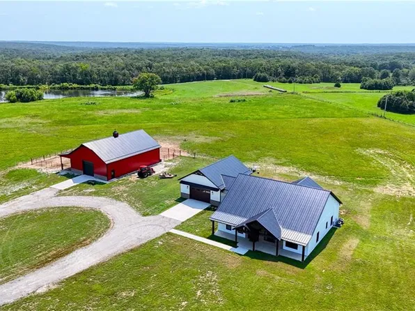 4674 NW Highway B, Appleton City, MO 64724
