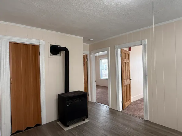 98 De Pasquale Ave APT 7, Providence, RI 02903