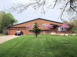 1571 N Sutton Rd, Jackson, MI 49202