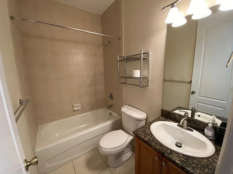 200 S Habana Ave #C — Photo 8