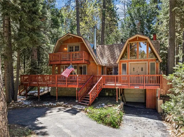 31345 Cedarwood Dr, Running Springs, CA 92382