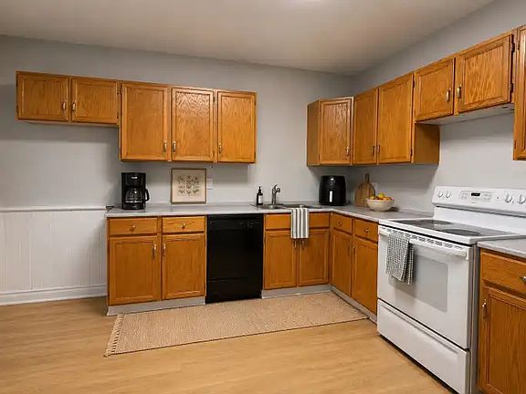 5th image of 500 Aylmer St N #1A