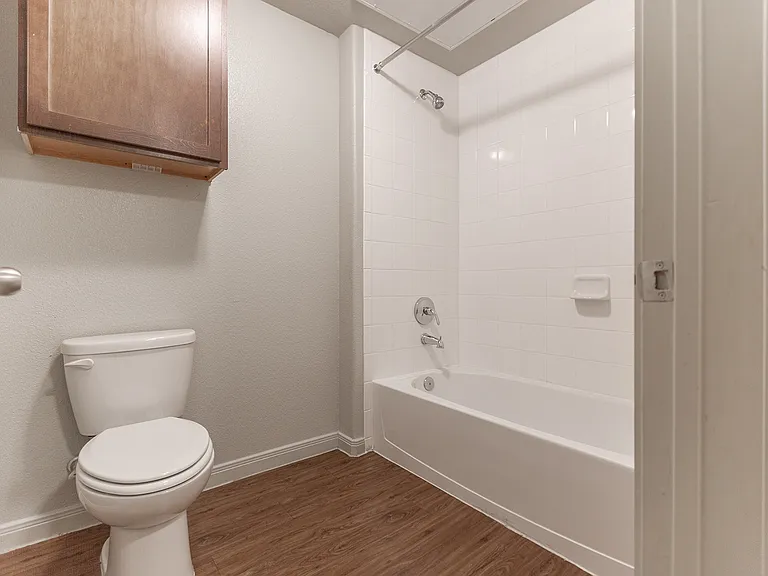 Freedom Hills Ranch Apartments — Photo 91