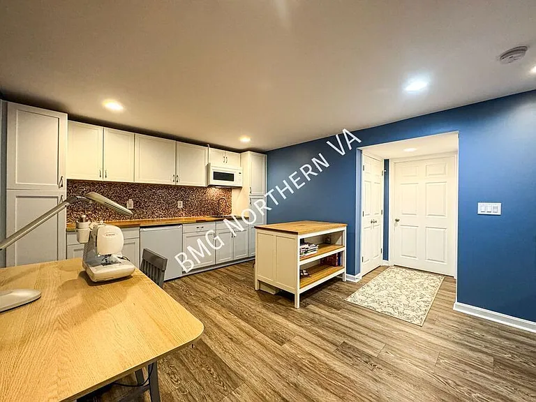 4800 Occoquan Overlook — Photo 43
