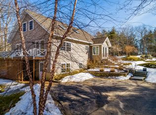 249 Clay Hill Rd, Cape Neddick, ME 03902