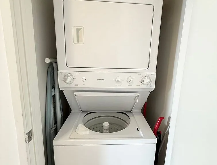 350 W Ash St #806 — Photo 14