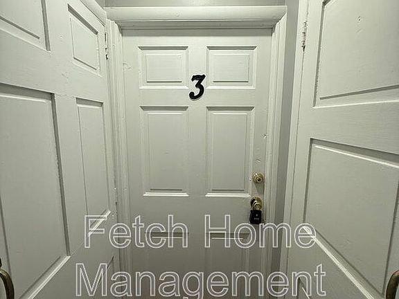 3rd image of 405 E Orange St APT 3
