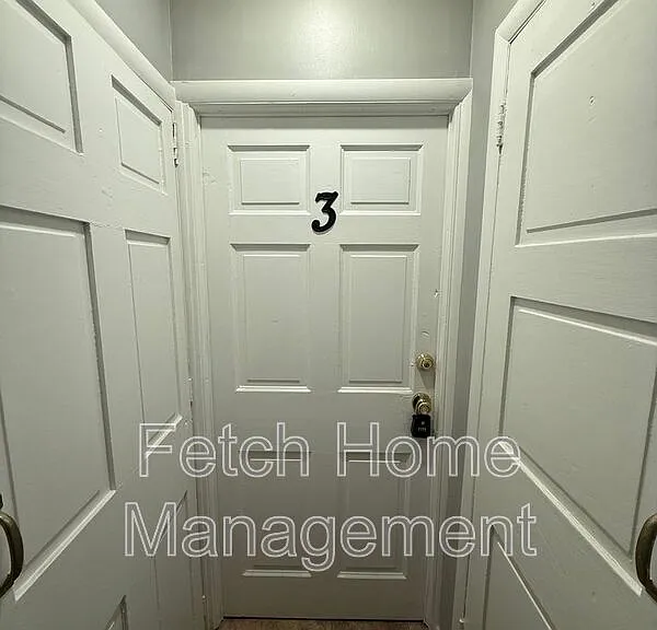 405 E Orange St #3 — Photo 3